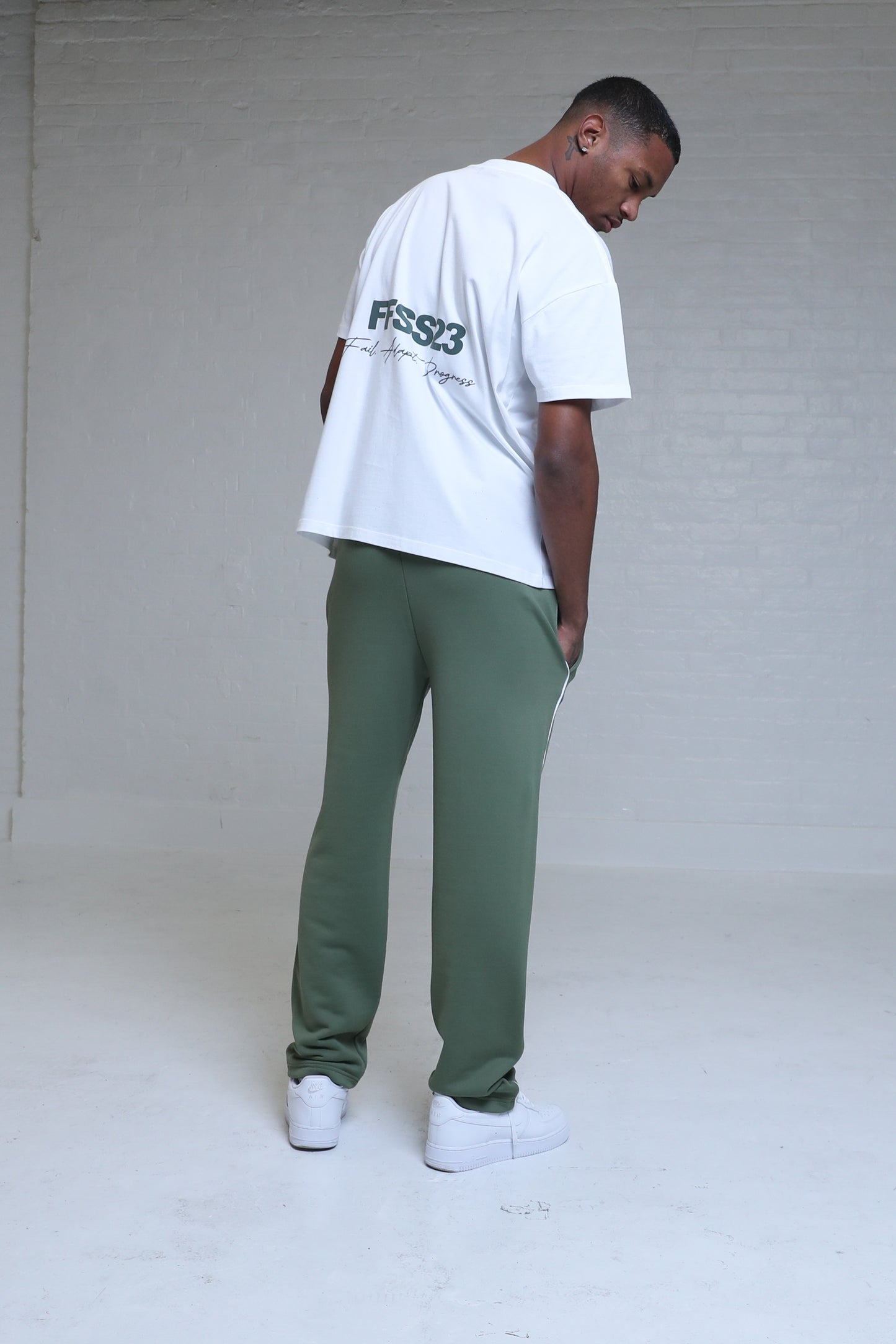 GREEN - ELEVATED EDGE - JOGGERS