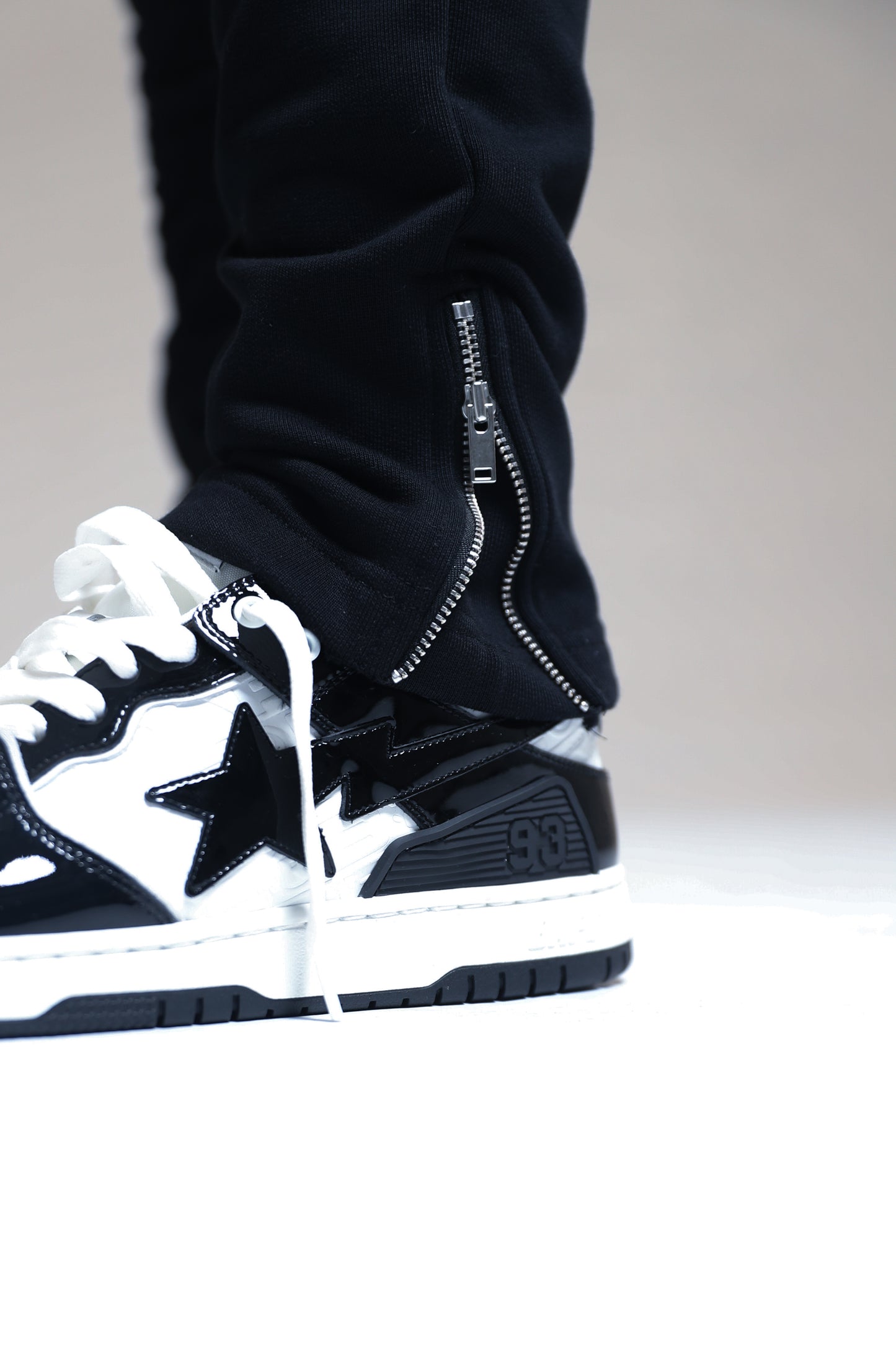 PIRA - NOIR JOGGERS