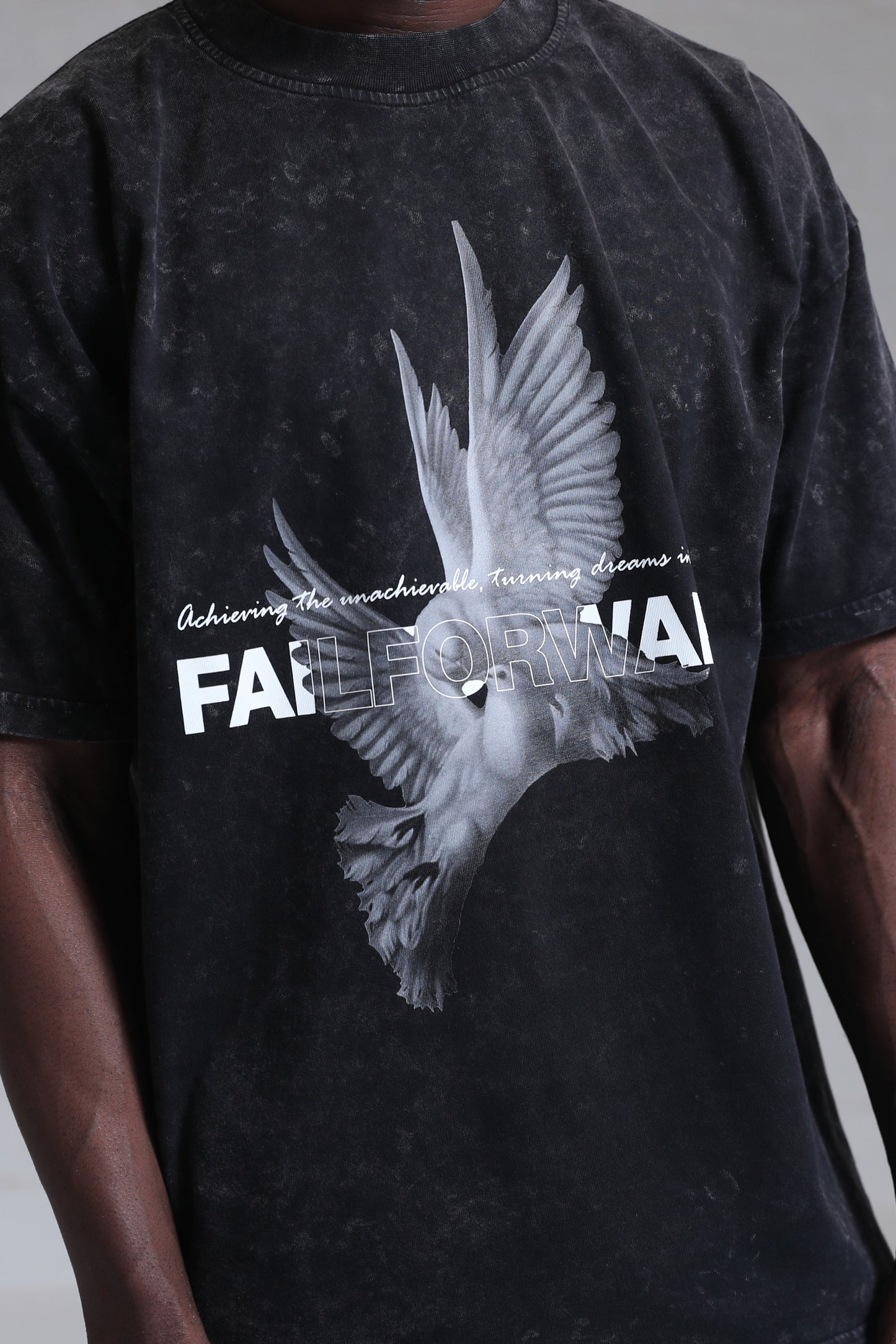 BLACK MARBLE "DOVE" TEE