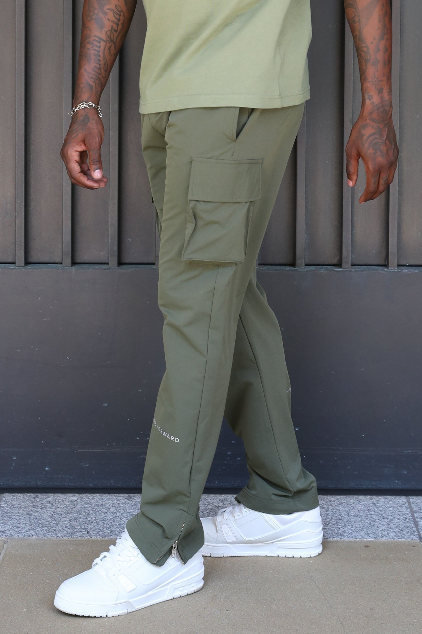 ENVY - STRAIGHT CUT CARGO