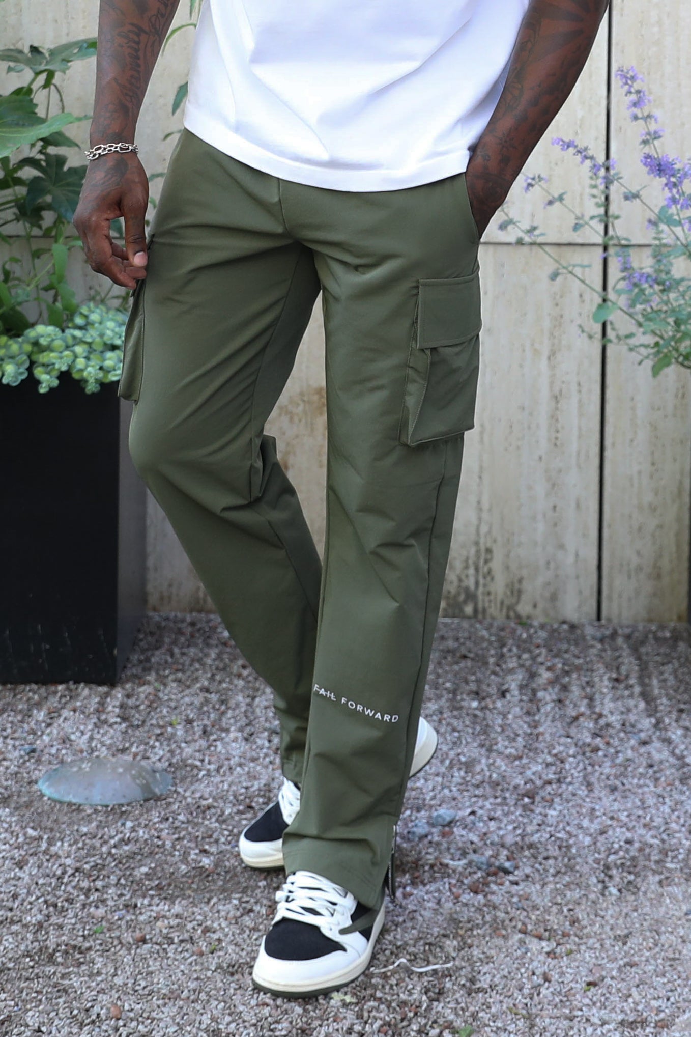 ENVY - STRAIGHT CUT CARGO