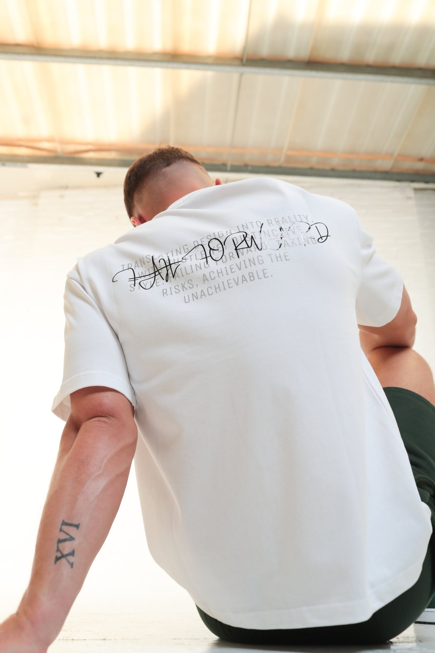 COTTON WHITE OVERSIZED TEE
