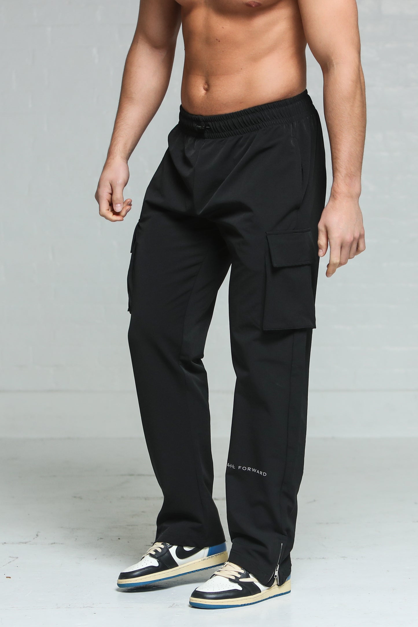 NOIR - STRAIGHT CUT CARGO