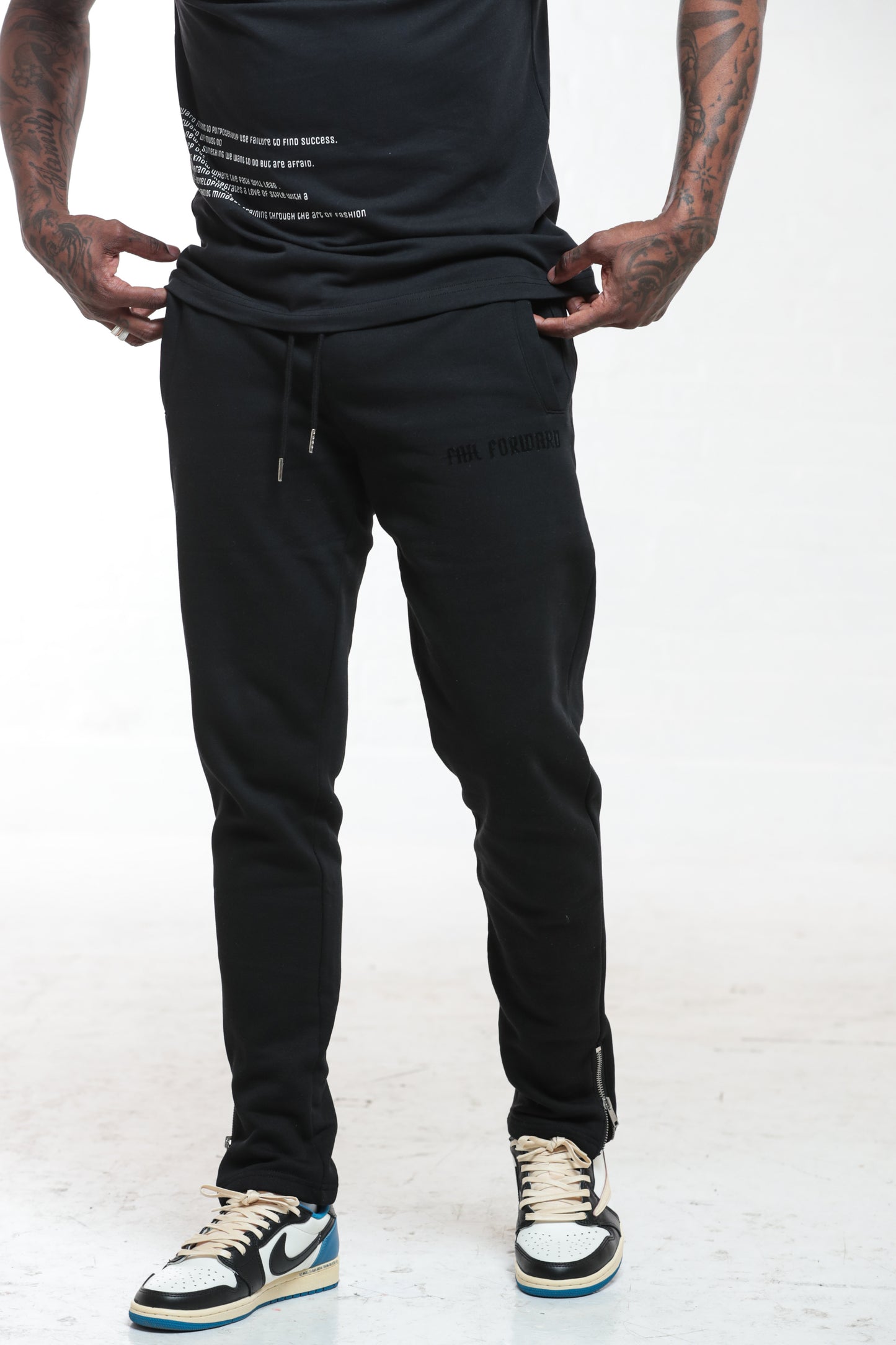 PIRA - NOIR JOGGERS