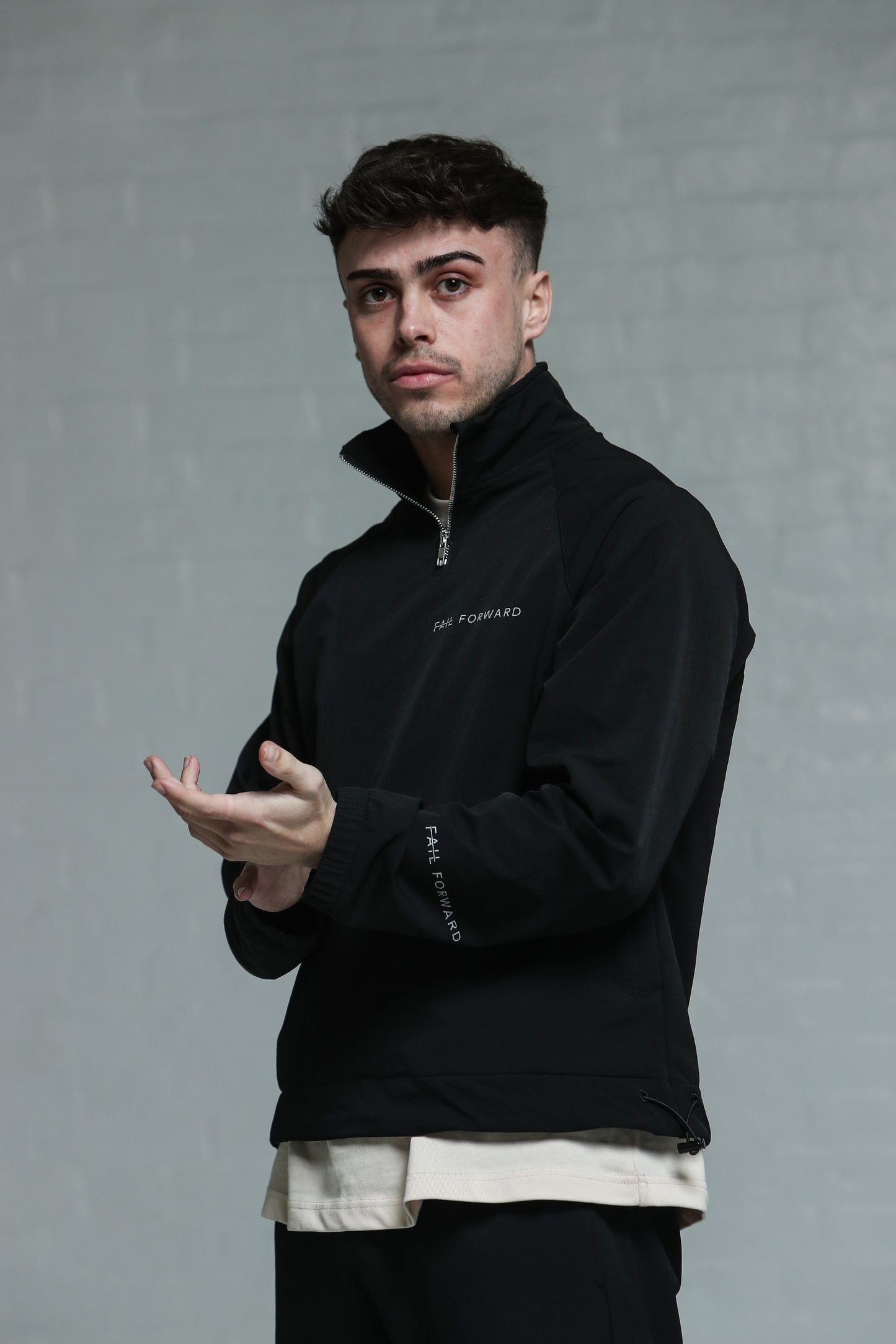 NOIR WINDBREAKER