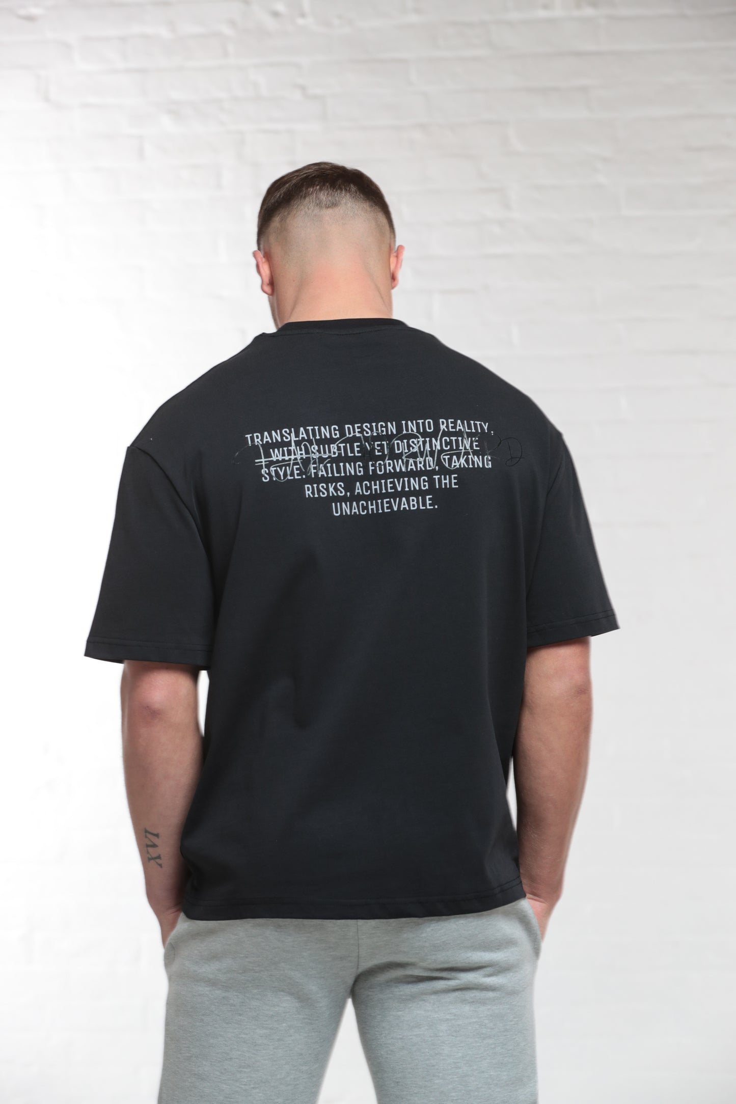 JET BLACK OVERSIZED TEE